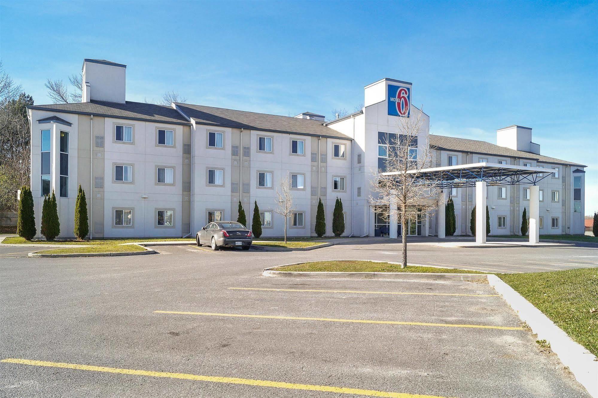 Motel 6-Peterborough, On المظهر الخارجي الصورة
