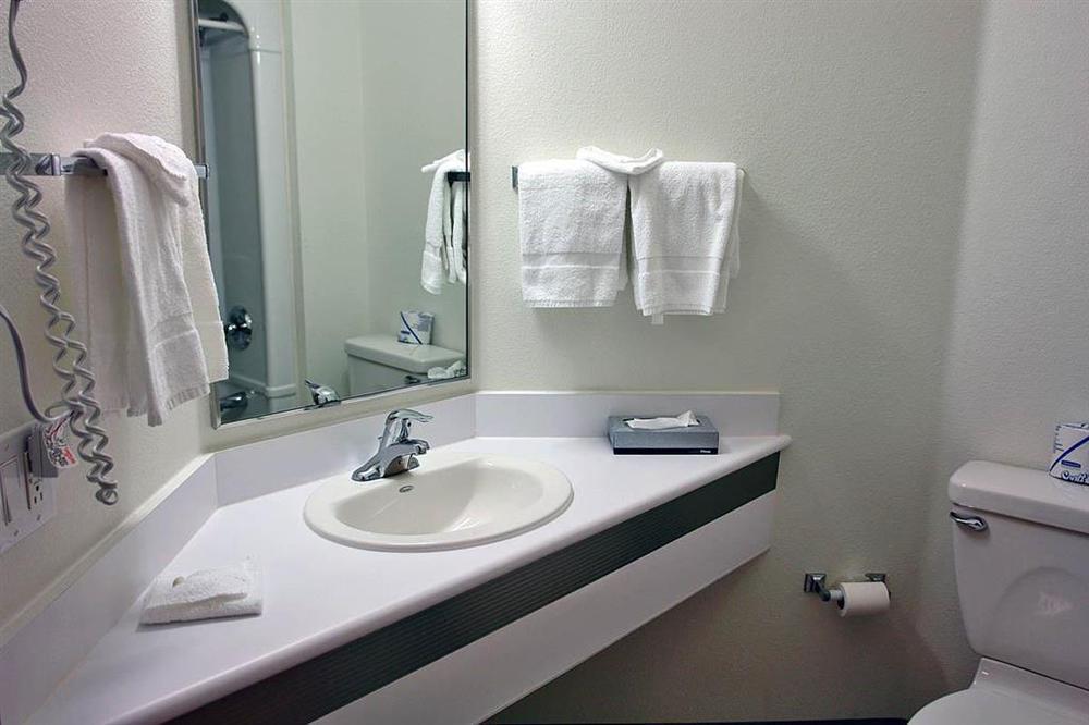 Motel 6-Peterborough, On الغرفة الصورة