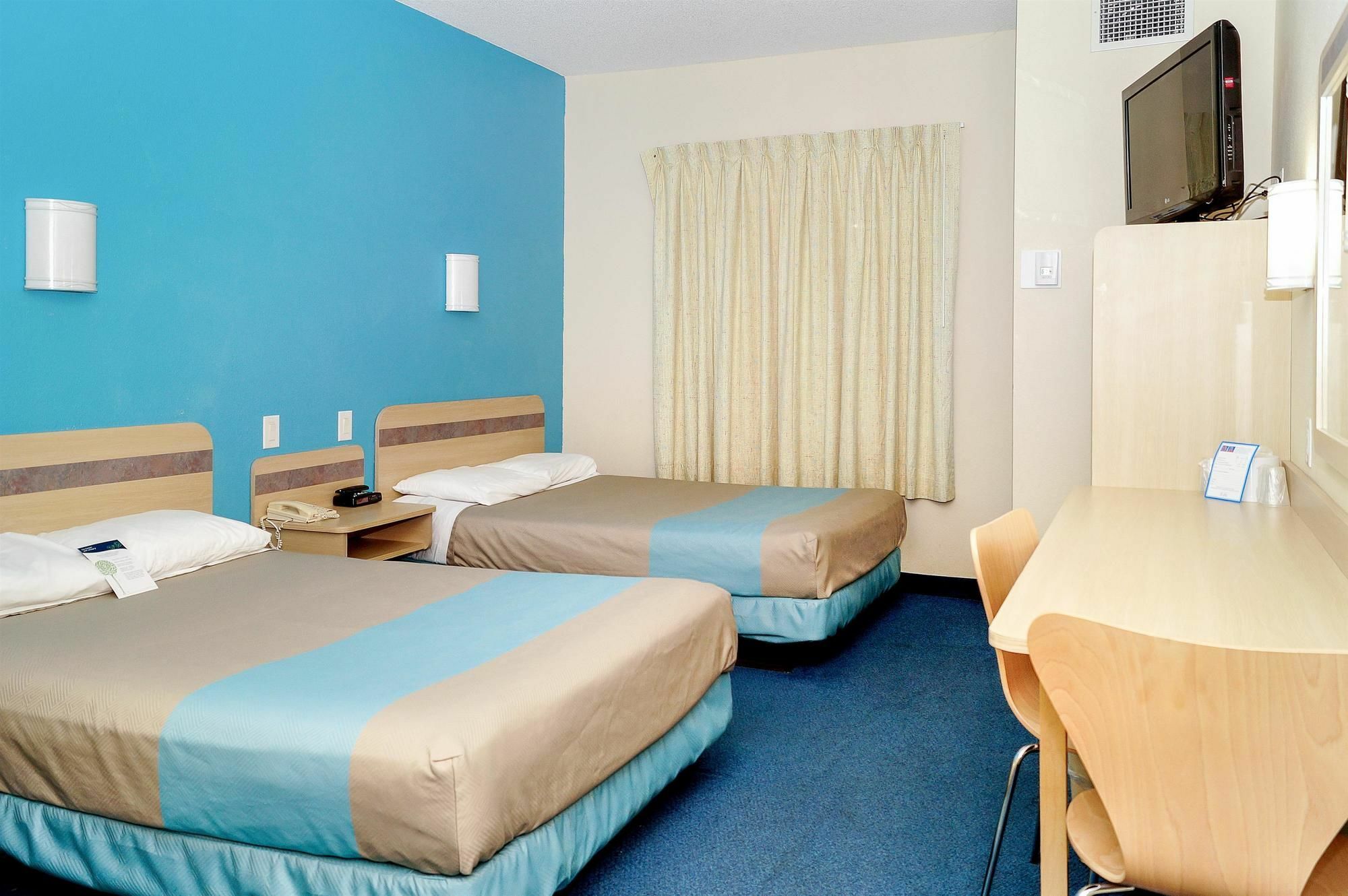 Motel 6-Peterborough, On المظهر الخارجي الصورة